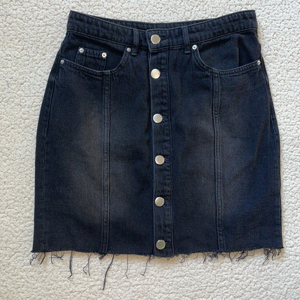 Divided by H&M Edgy Black Denim Skirt Size 6